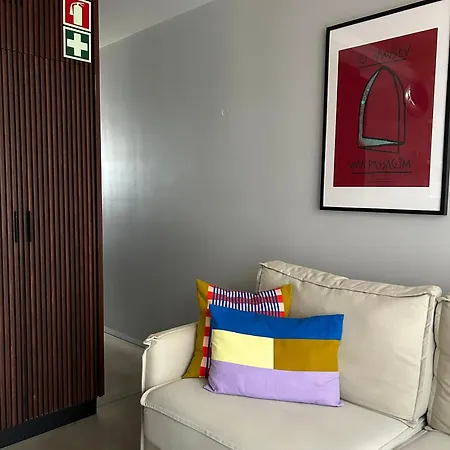 Modern Loft In Alcantara Near Lx Factory * Lisboa